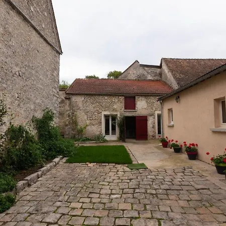 Astara Holiday home Ury