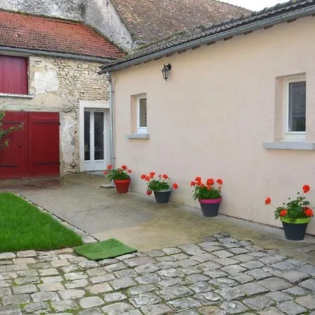 Astara Holiday home Ury